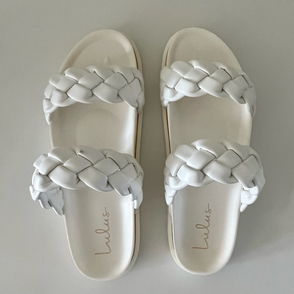 Lulu’s Eloise White Braided Slide Sandals